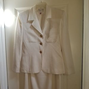 Elegant cream suit